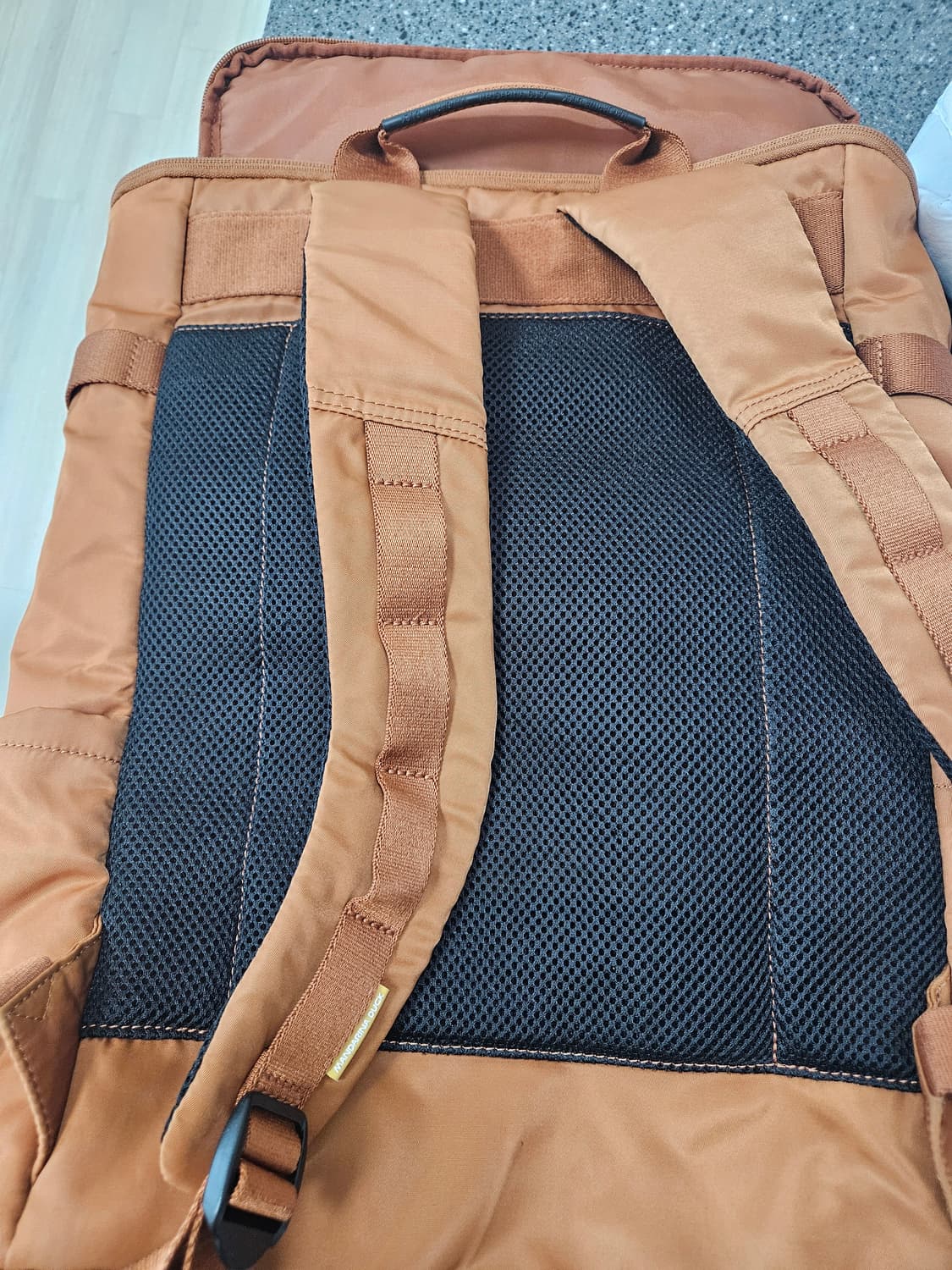 만다리나덕 게코 백팩 L8T53058 상품이미지3