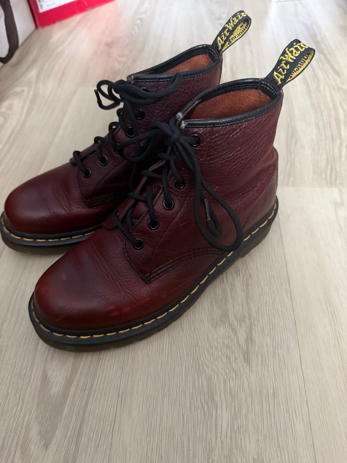 닥터마틴 6홀 브라운(버건디) 240 상품이미지2