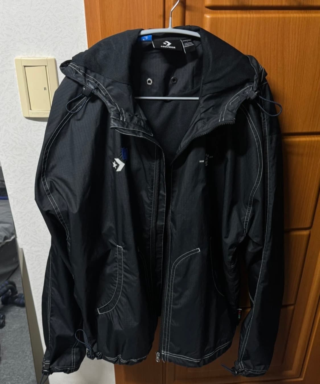 컨버스 x 아더에러 쉐입스 라이트 자켓 블랙 사이즈 L 상품이미지2