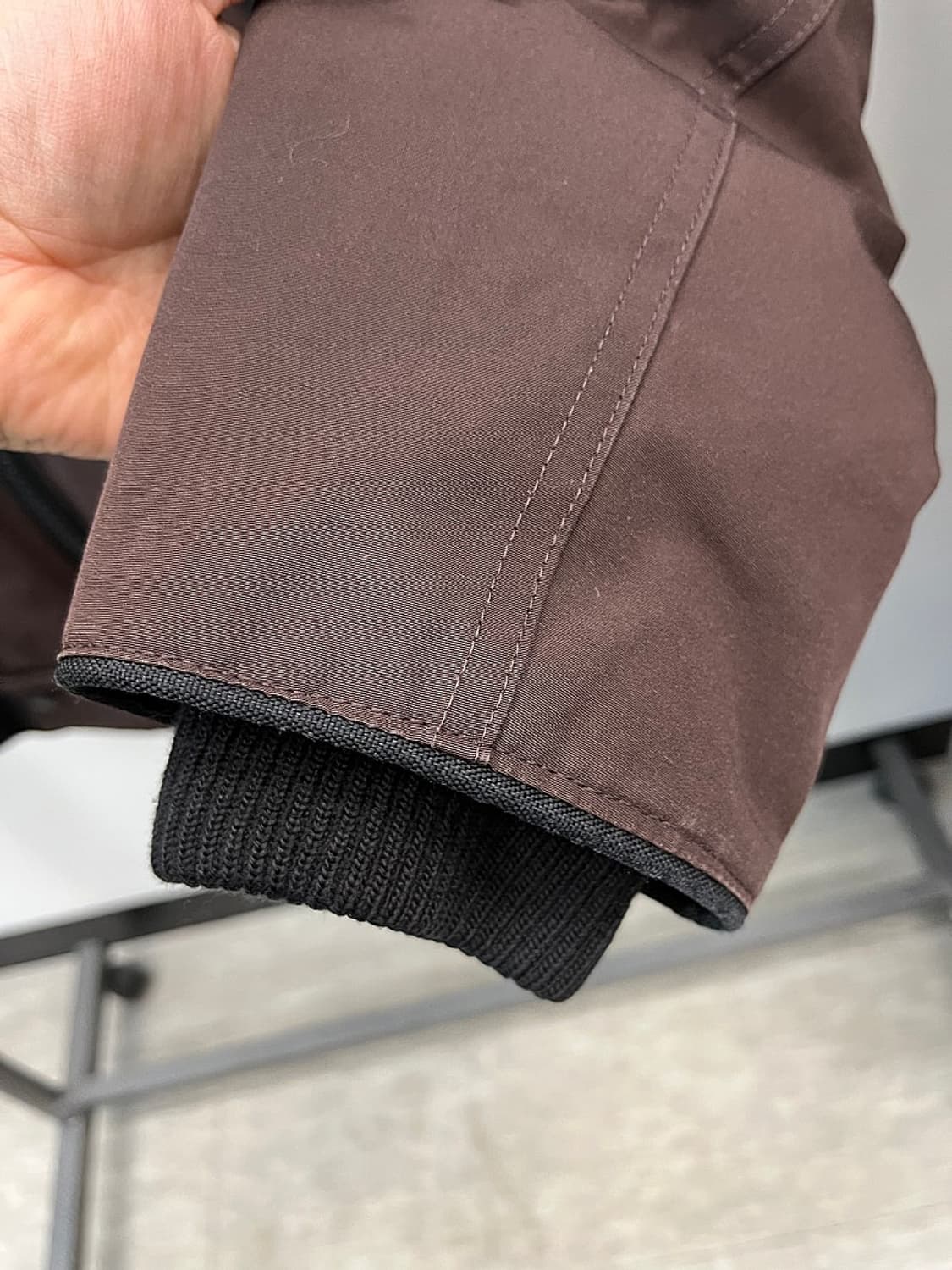 95-100) 캐나다구스 브라운 봄버다운  상품이미지5