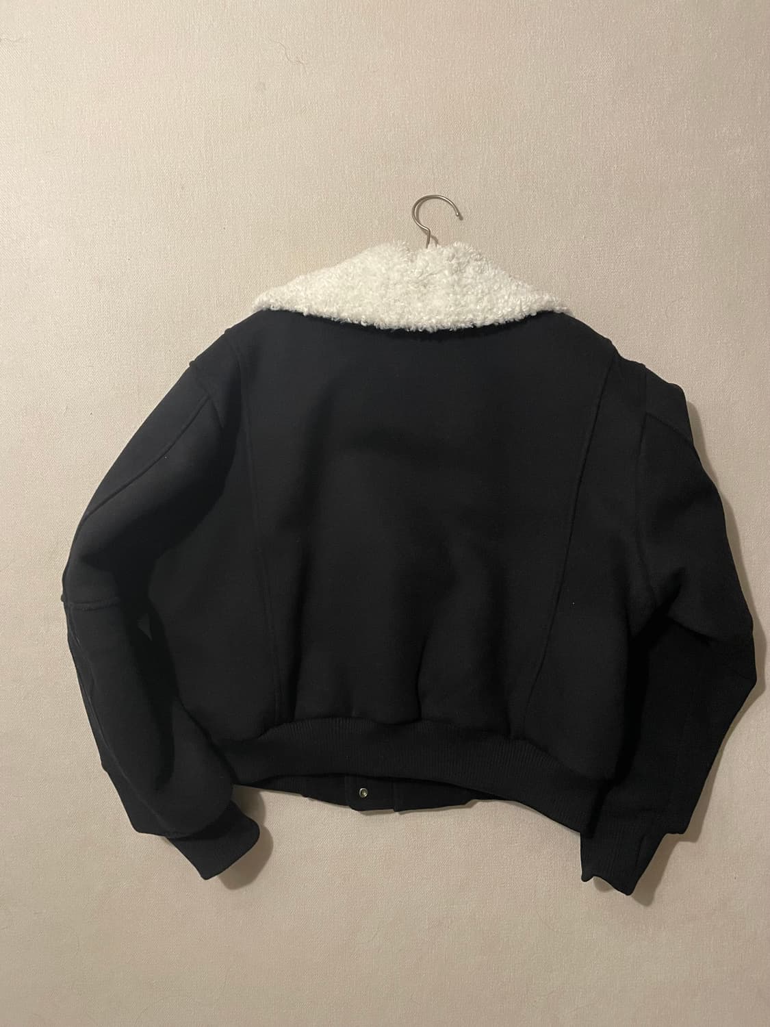 알렌느] 하이넥 크롭드 울 블루종 블랙 1사이즈 상품이미지2