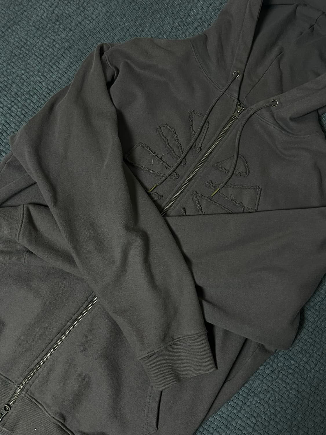 더콜디스트모먼트 후드집업L사이즈 상품이미지2