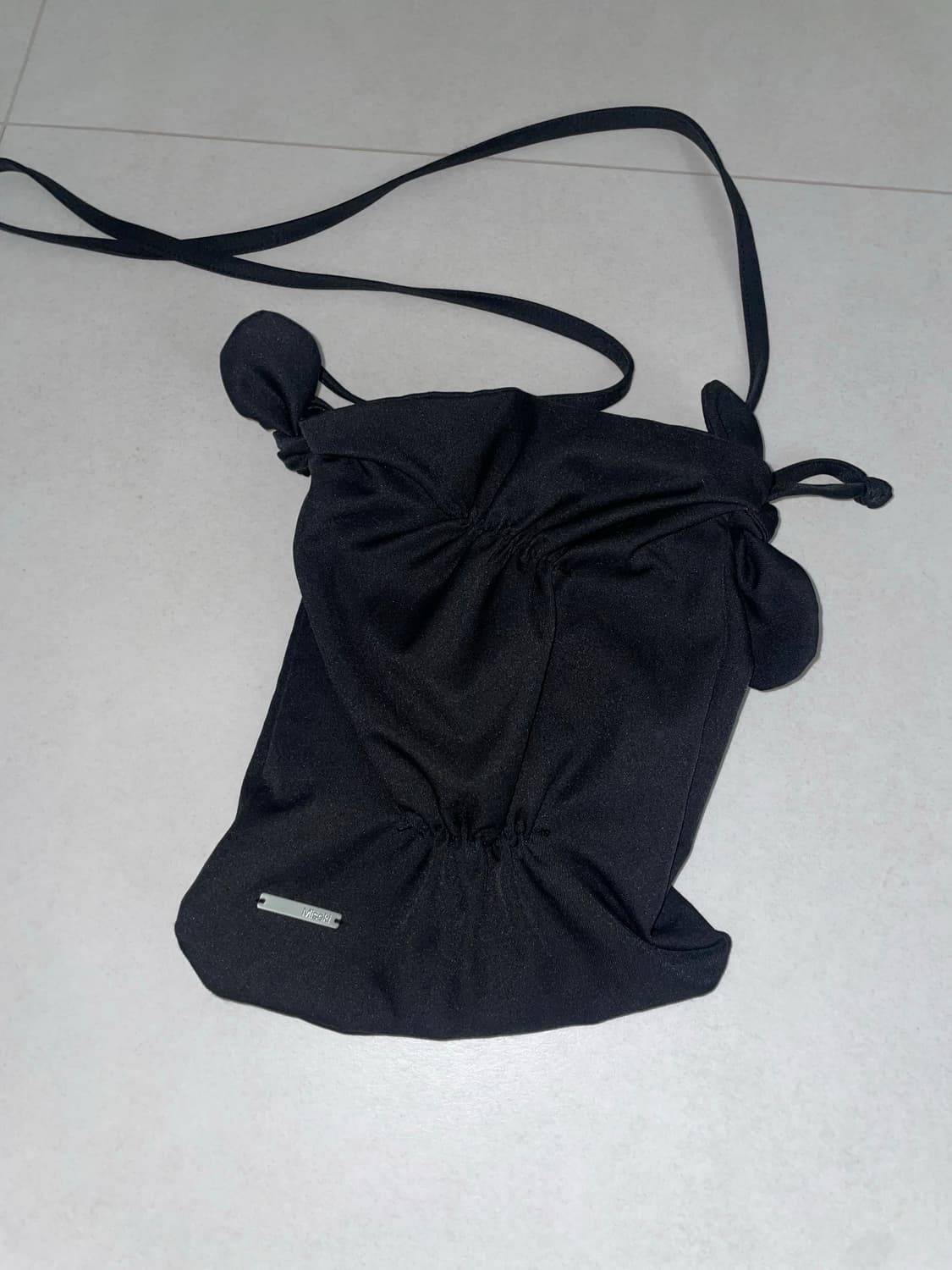 미세키서울 셔링 미니 크로스백 블랙 상품이미지2