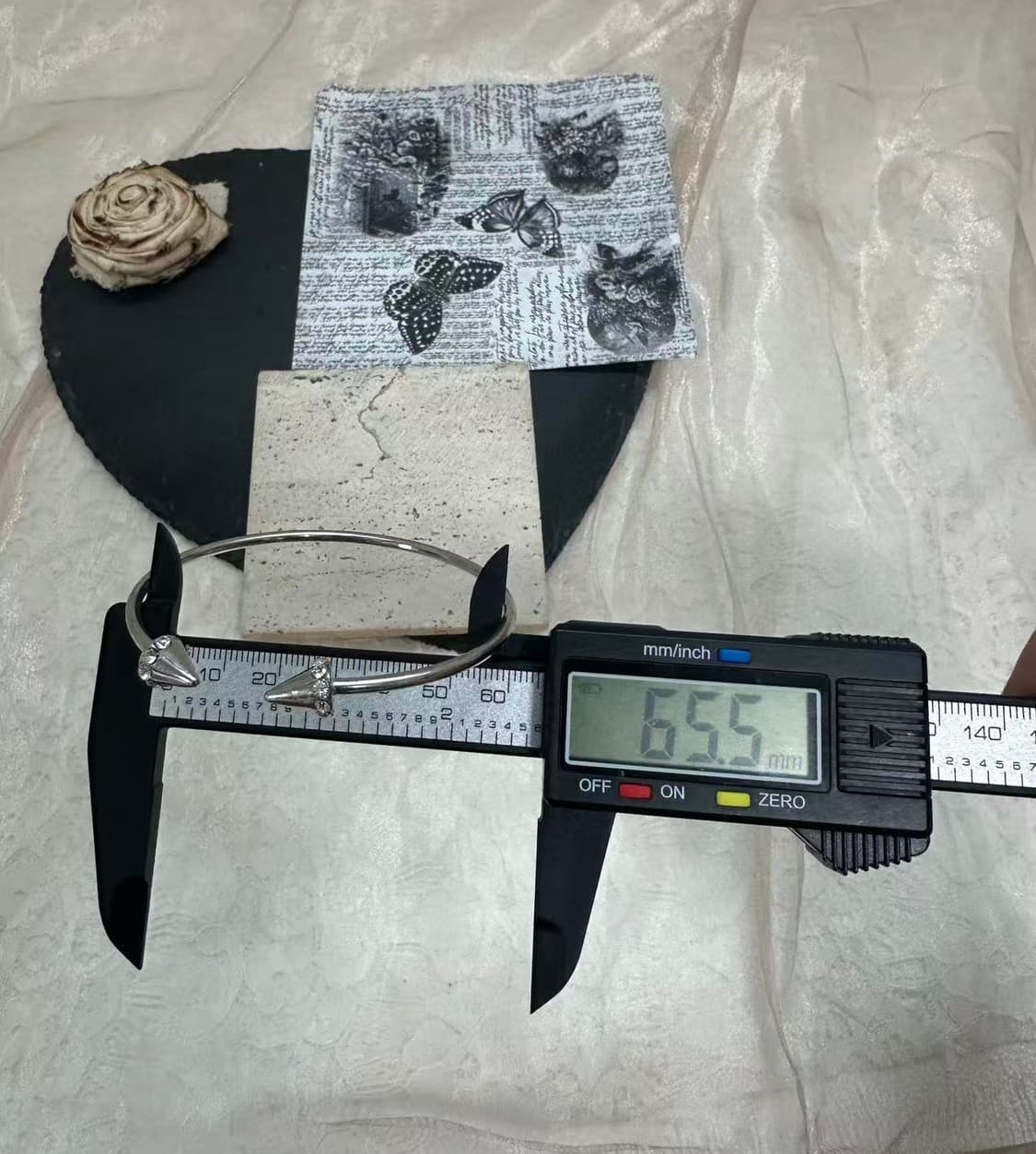 빈티지  오리엔탈 리벳 오픈 팔찌 상품이미지2