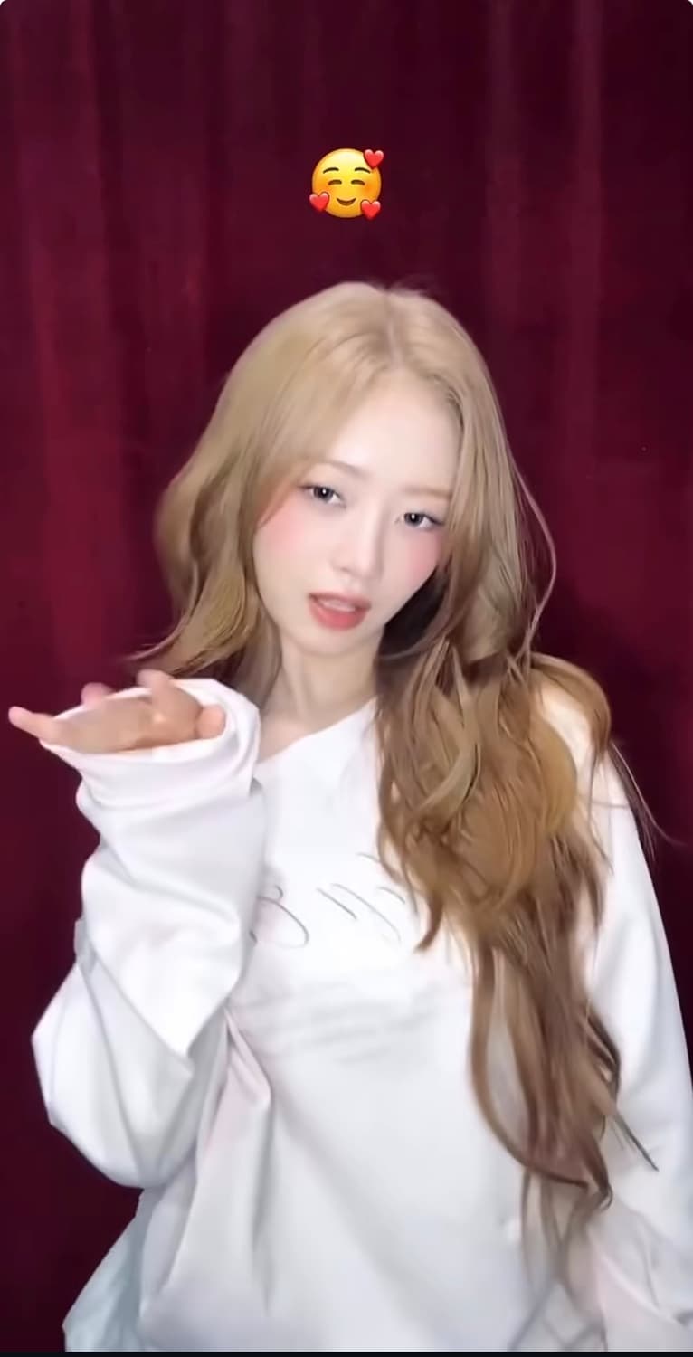 클리시어 Soft Club one-shoulder sweatshirt 상품이미지2