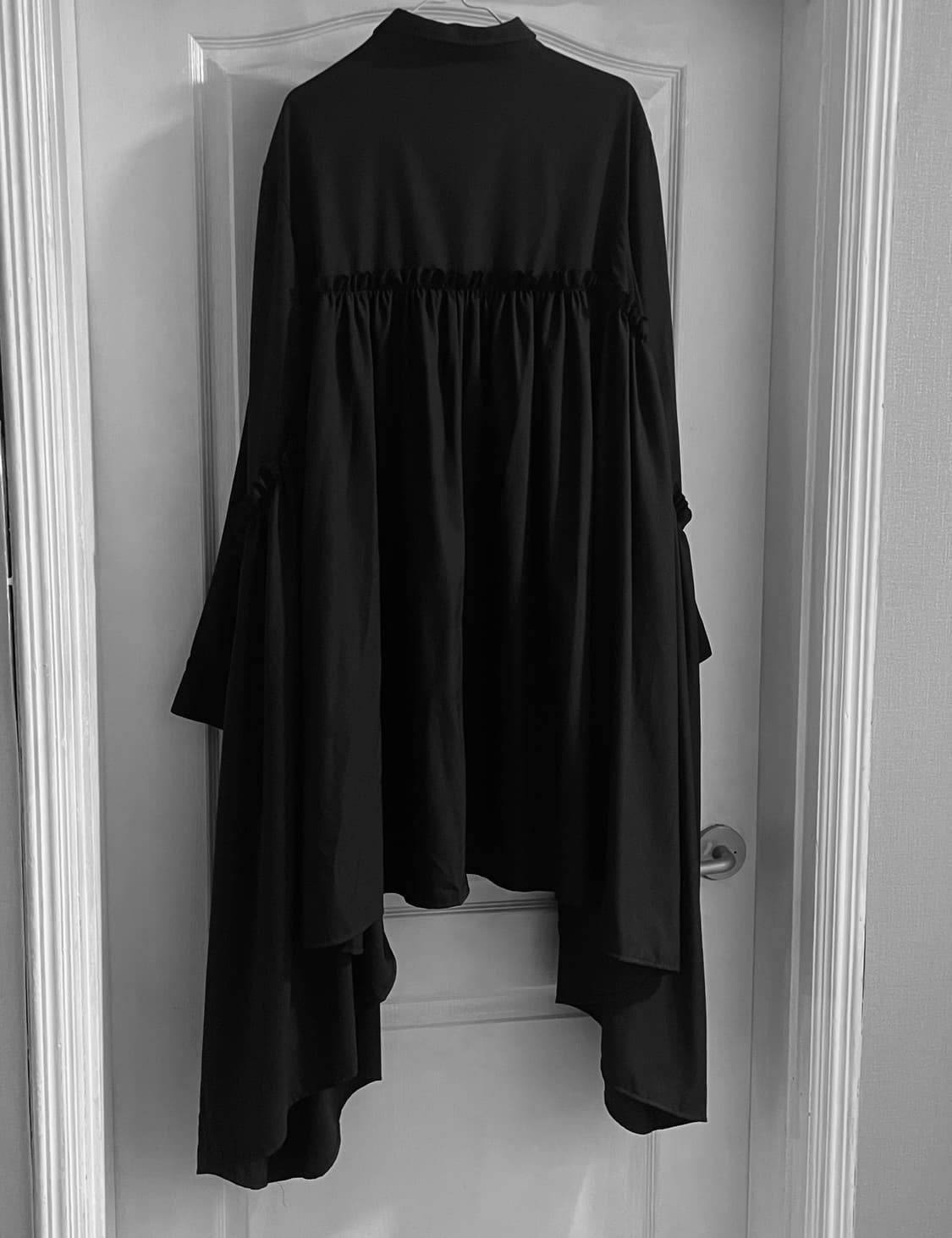 Not conventional 드레이프 롱셔츠 상품이미지7