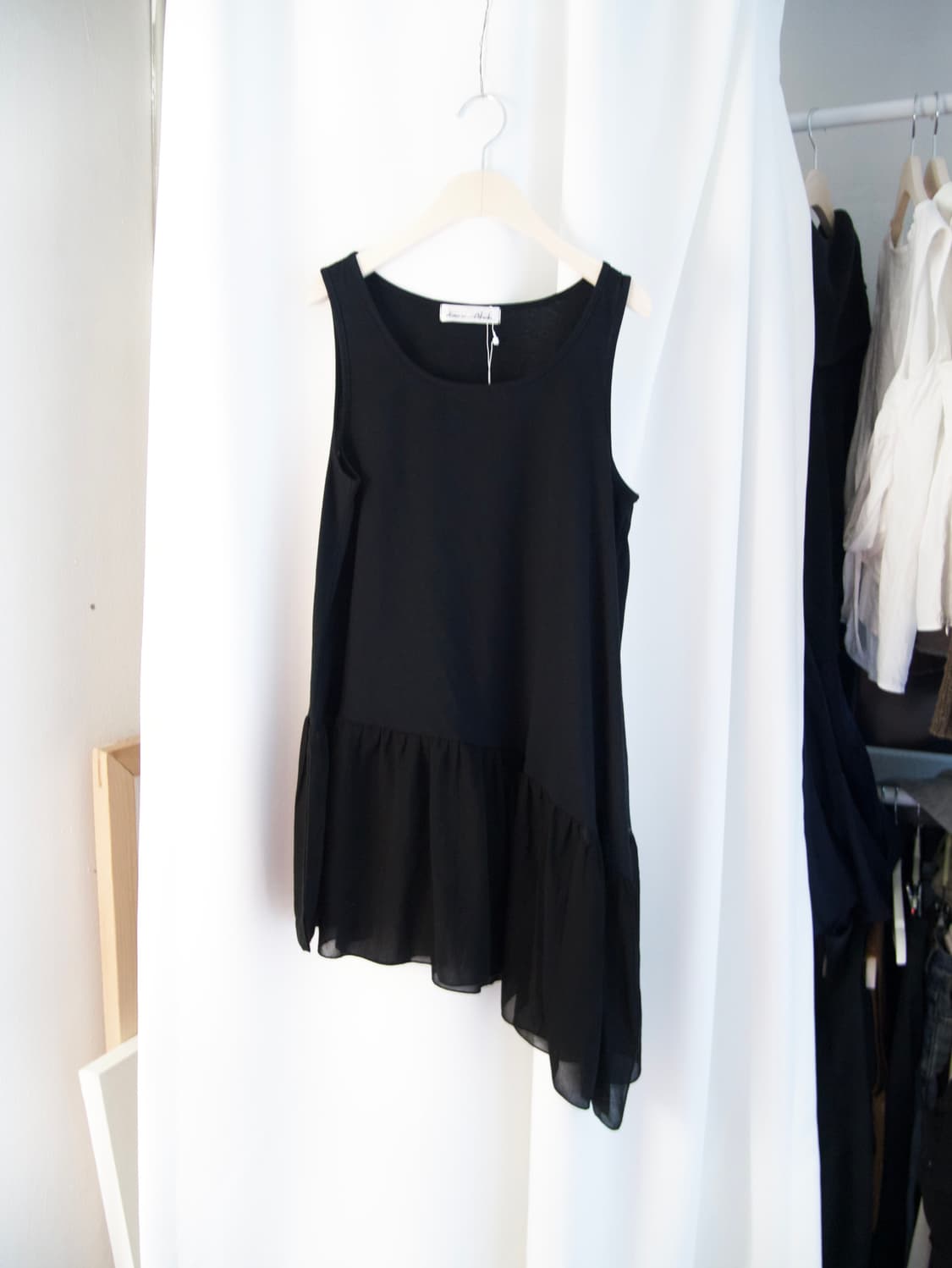 [KAWAI OKADA ] diagonal  sleeveless 상품이미지4