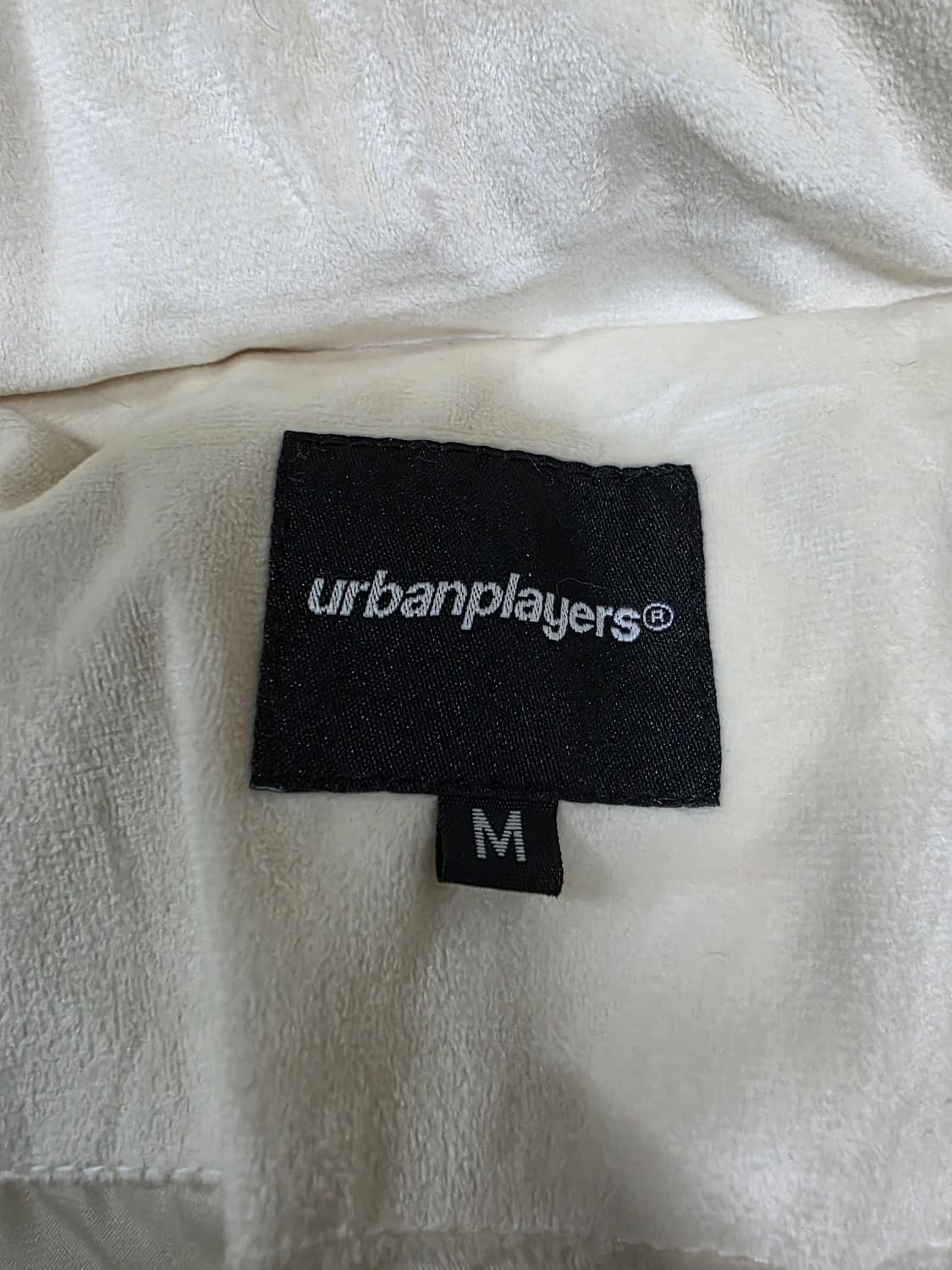 어반플레이어스 벨벳 패딩 아이보리 M사이즈 상품이미지4