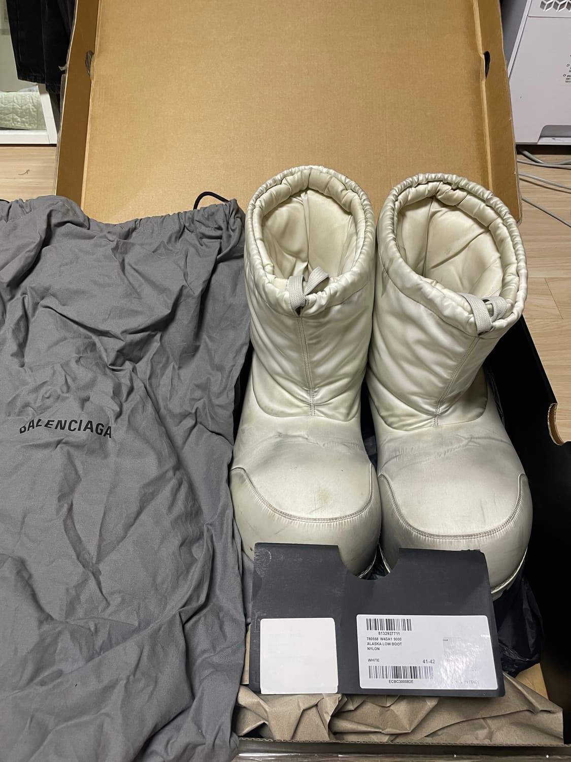 발렌시아가 알래스카 나일론 화이트 41-42 상품이미지1