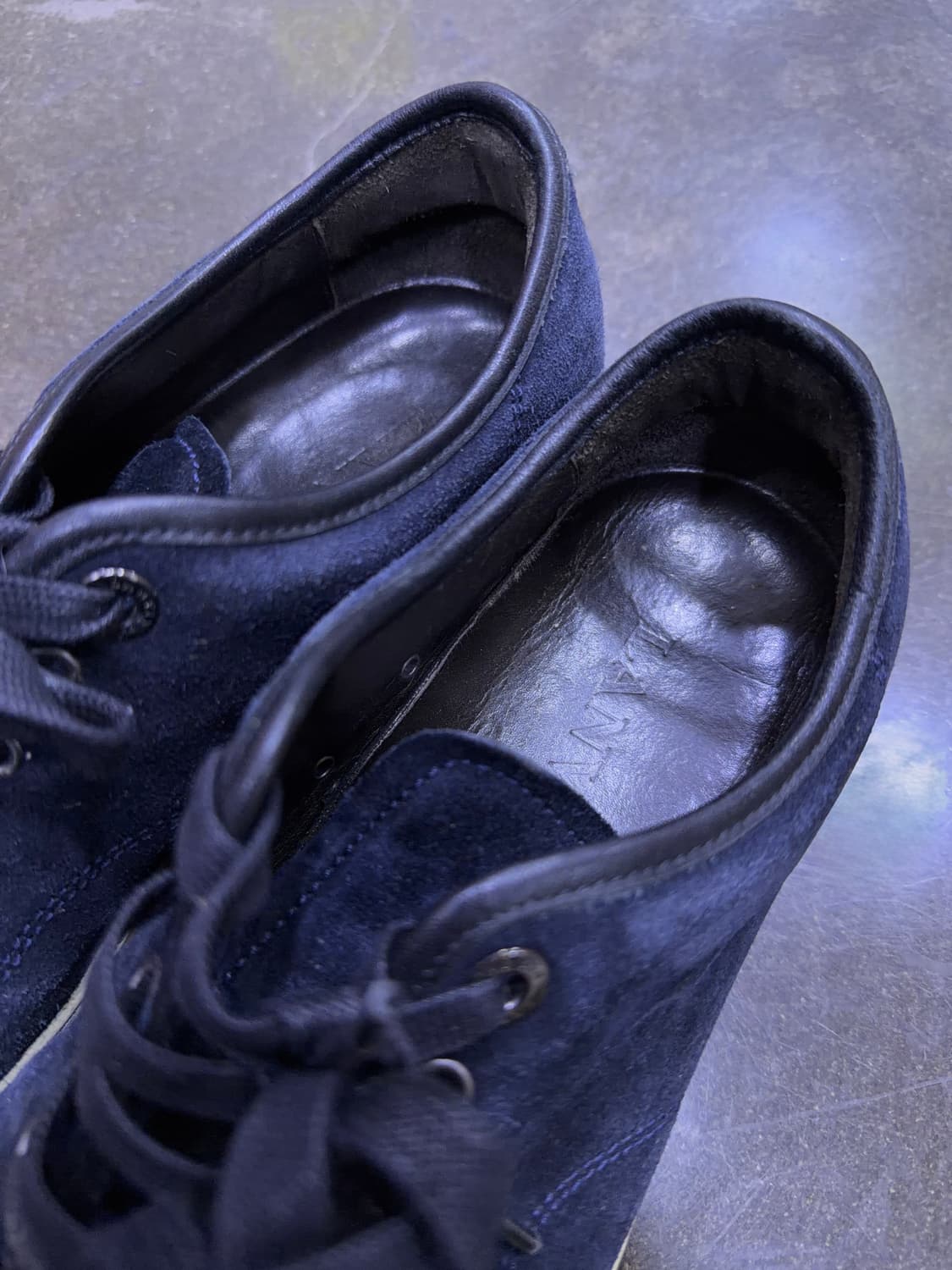 랑방 벨루어 스웨이드 스니커즈 네이비 블랙 6 사이즈 250 상품이미지5