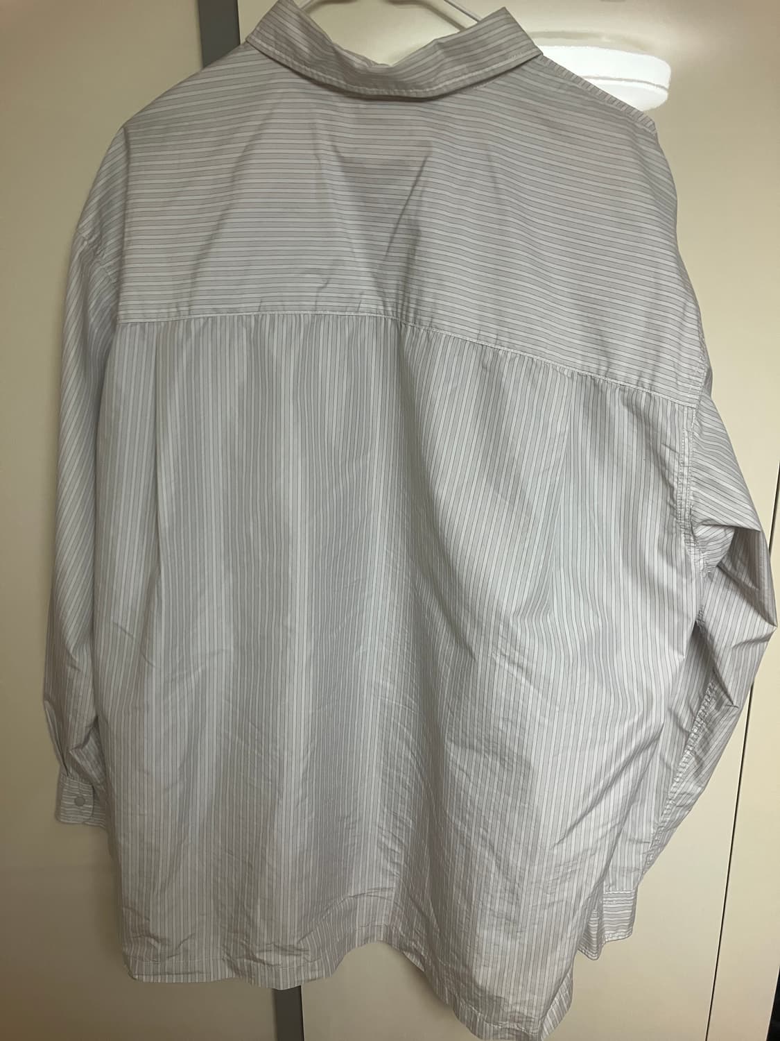 단톤 스트라이프 셔츠 상품이미지2