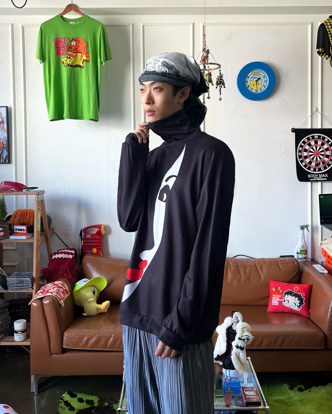 JPN Vintage Mask Printed High-Neck Top 상품이미지1