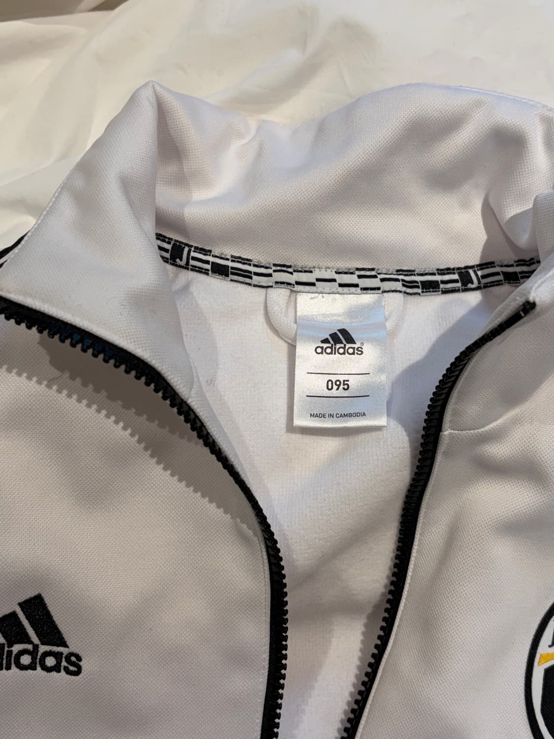 아디다스 유벤투스 트랙탑 상품이미지2