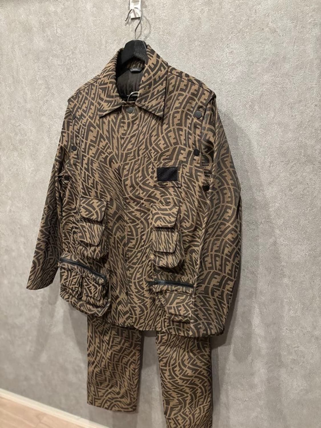 펜디 21fw 버티고 자카드 유틸리티 셋업 46, 48 상품이미지6