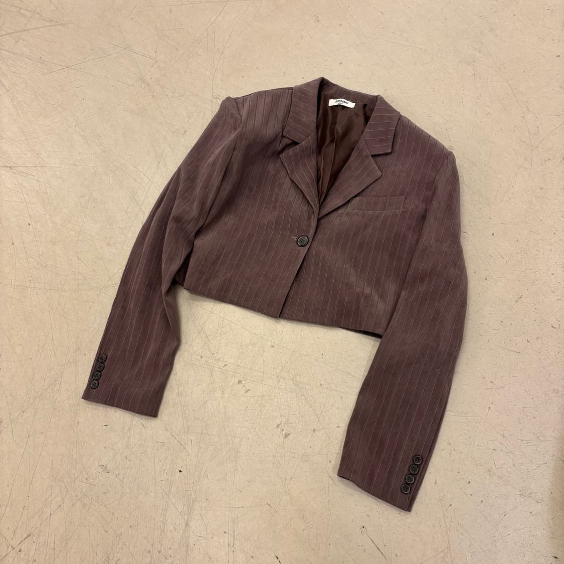 크롭 스트라이프 블레이저 상품이미지1