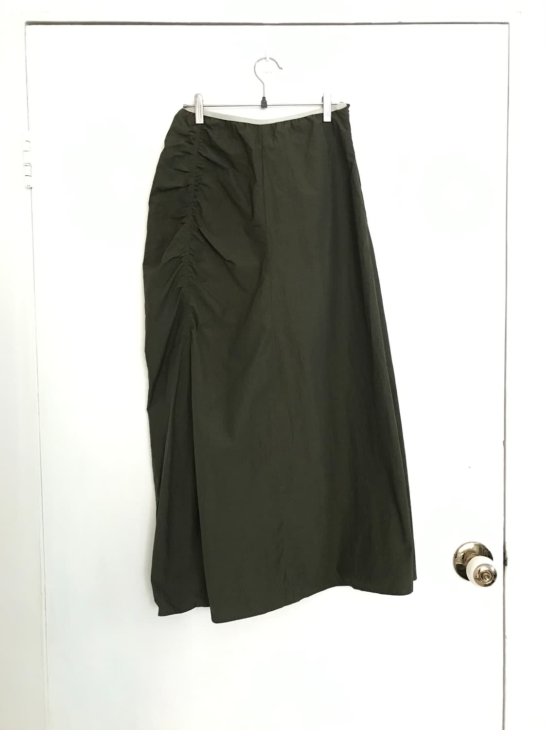 LAYER ON AFTERNOON Olive Nylon Shirring  상품이미지4