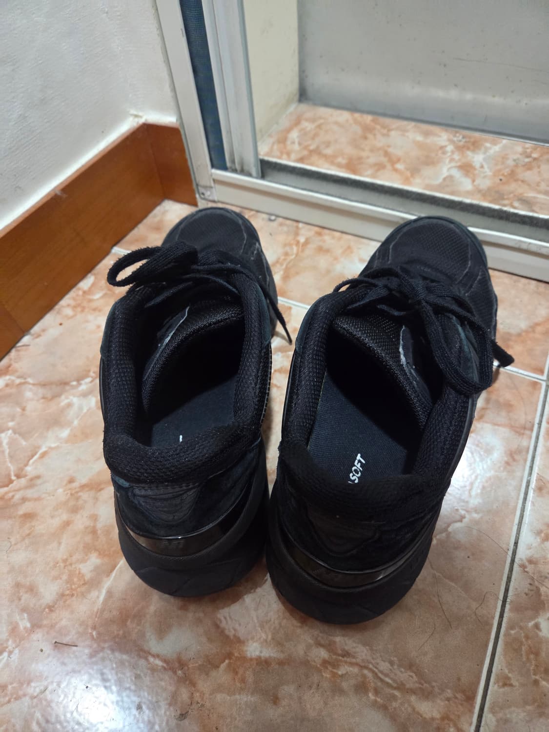 뉴발란스 990 v5 트리플 블랙 M990BB5 블랙 275mm 상품이미지2