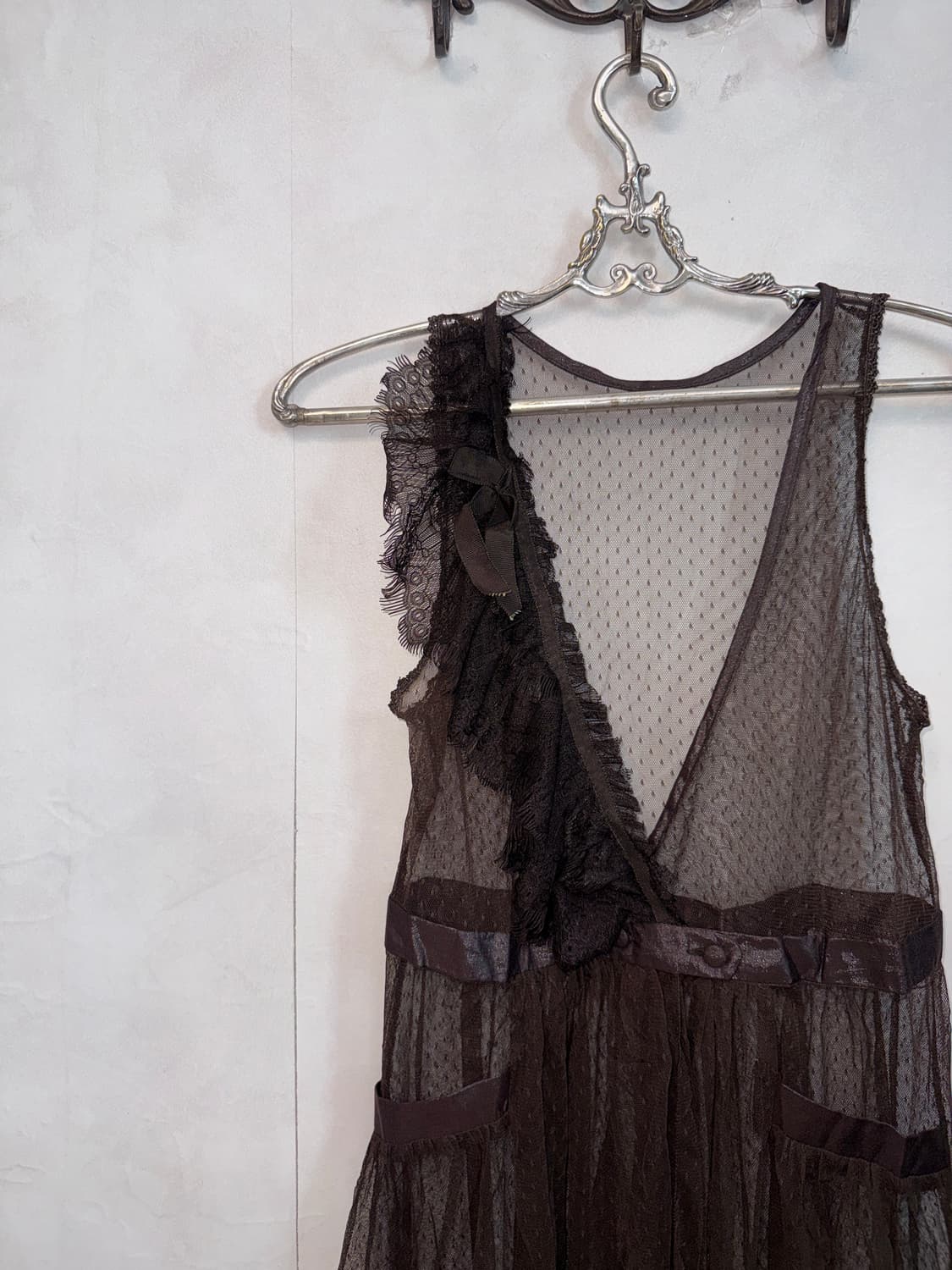 Dark brown ruffle lace button mesh ops 상품이미지7