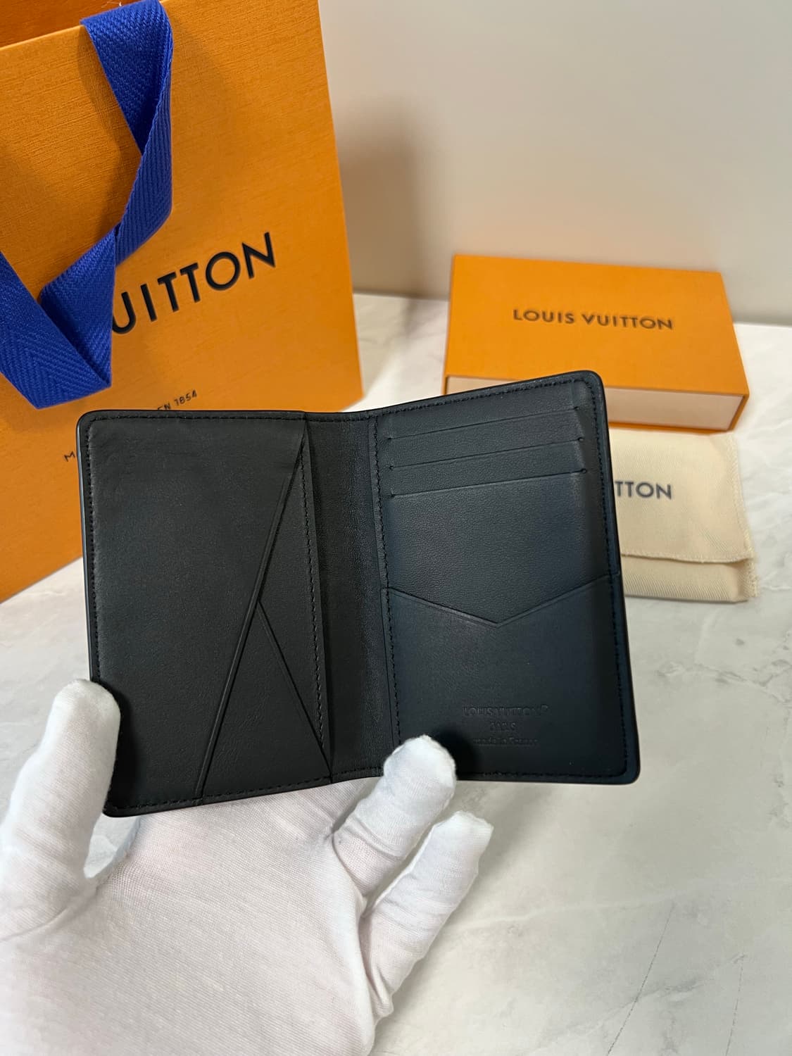 루이비통 쉐도우 포켓 오거나이저 지갑 상품이미지3