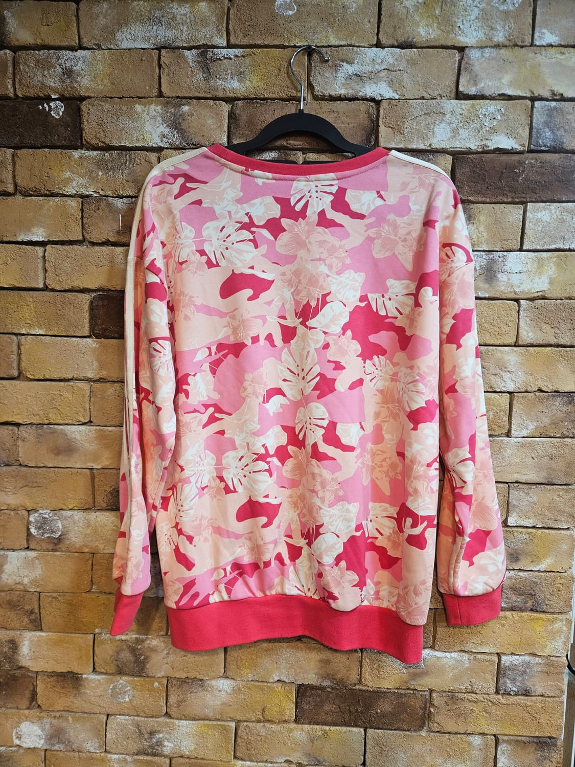 아디다스 플라워 패턴 맨투맨 상품이미지2