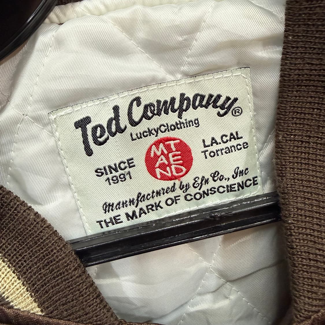 테드 컴퍼니 Dragon Varsity Jacket 상품이미지6