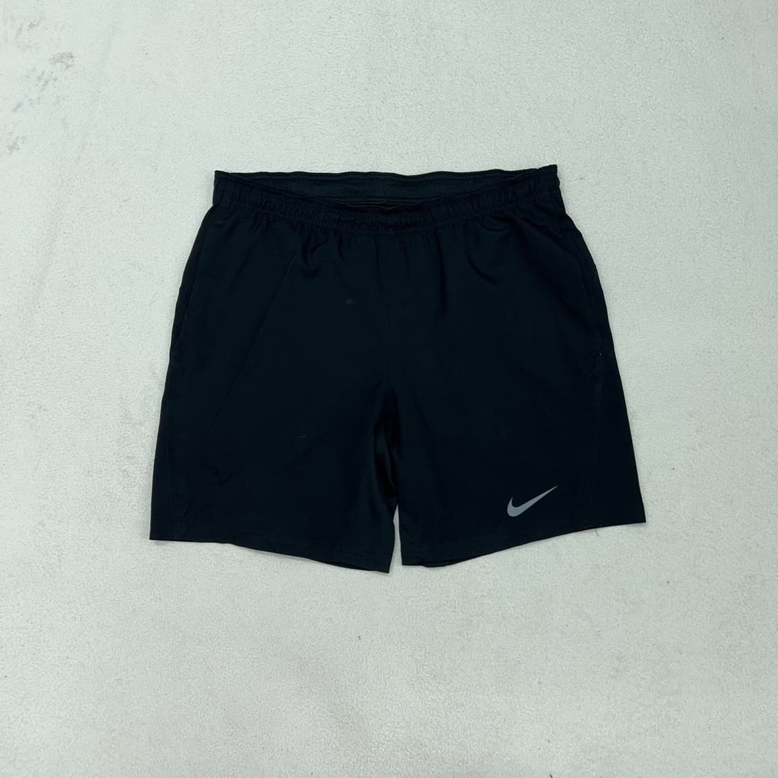나이키 러닝 쇼츠 상품이미지1