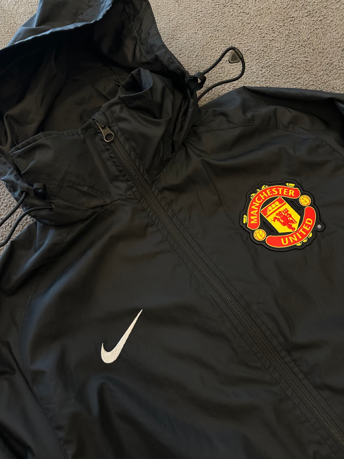 나이키 맨유 올드스쿨 바람막이 처분  상품이미지2