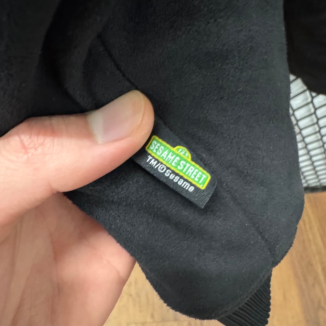 22F/W 세서미 스트리트 X 로맨틱 크라운 스웨이드 트랙자켓 블랙 상품이미지6