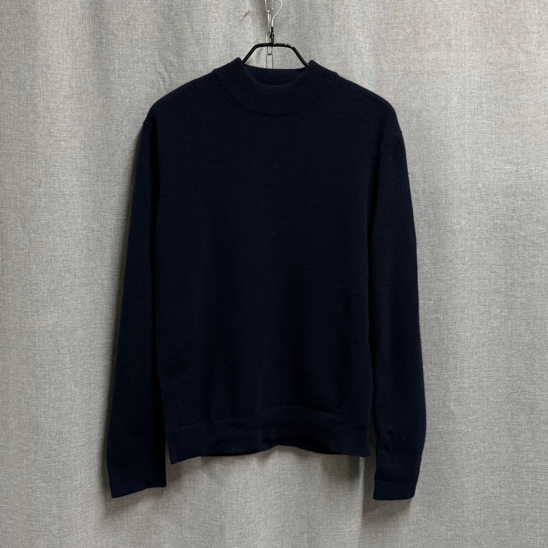 [M] DKNY 캐시미어 혼방 모크넥 긴팔니트 상품이미지1