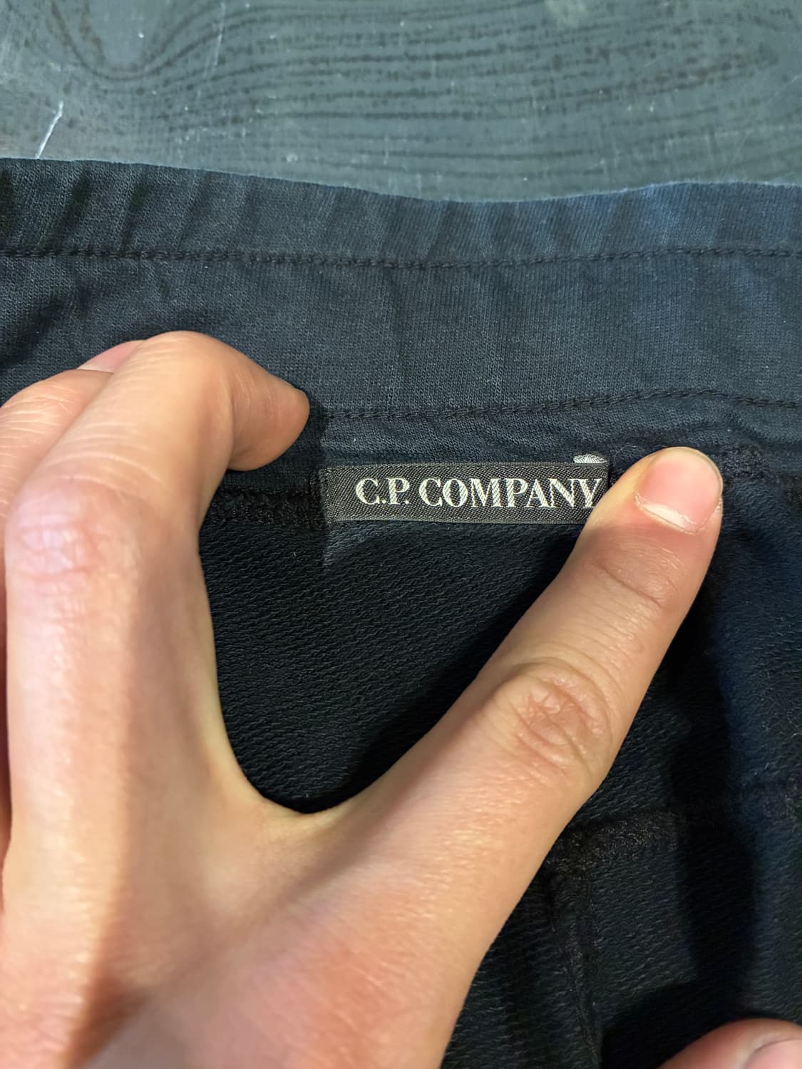 L) CP컴퍼니 렌즈 스웻팬츠 조거팬츠 블랙 상품이미지3