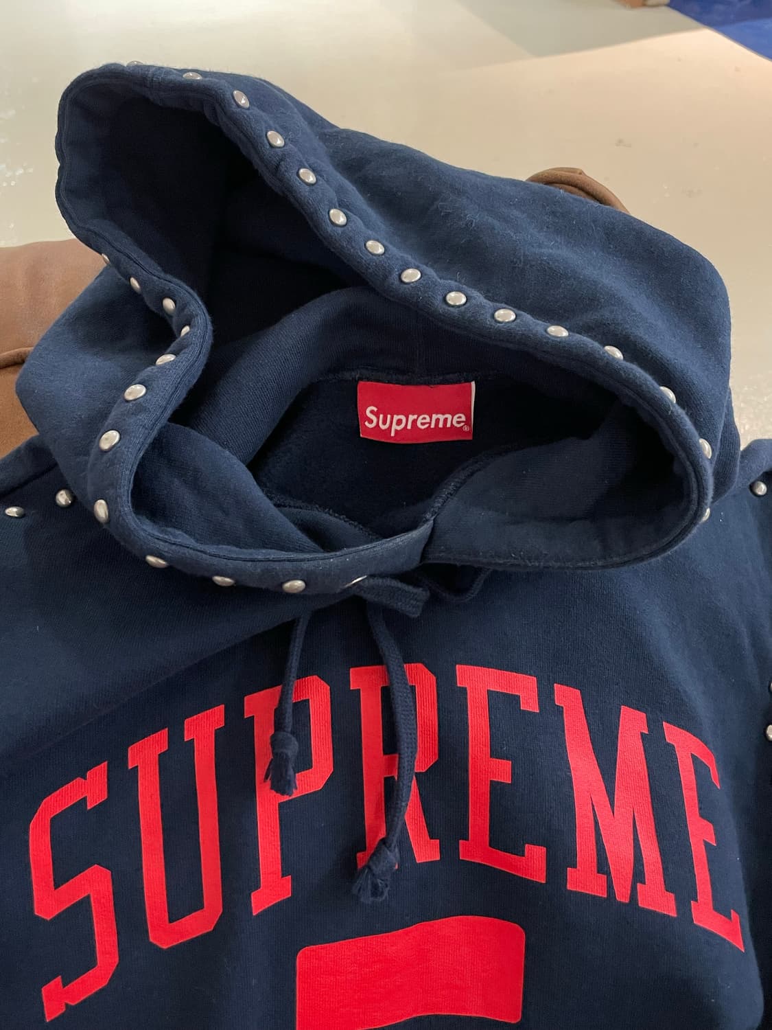 18FW Supreme 슈프림 스터디드 후드티 상품이미지6