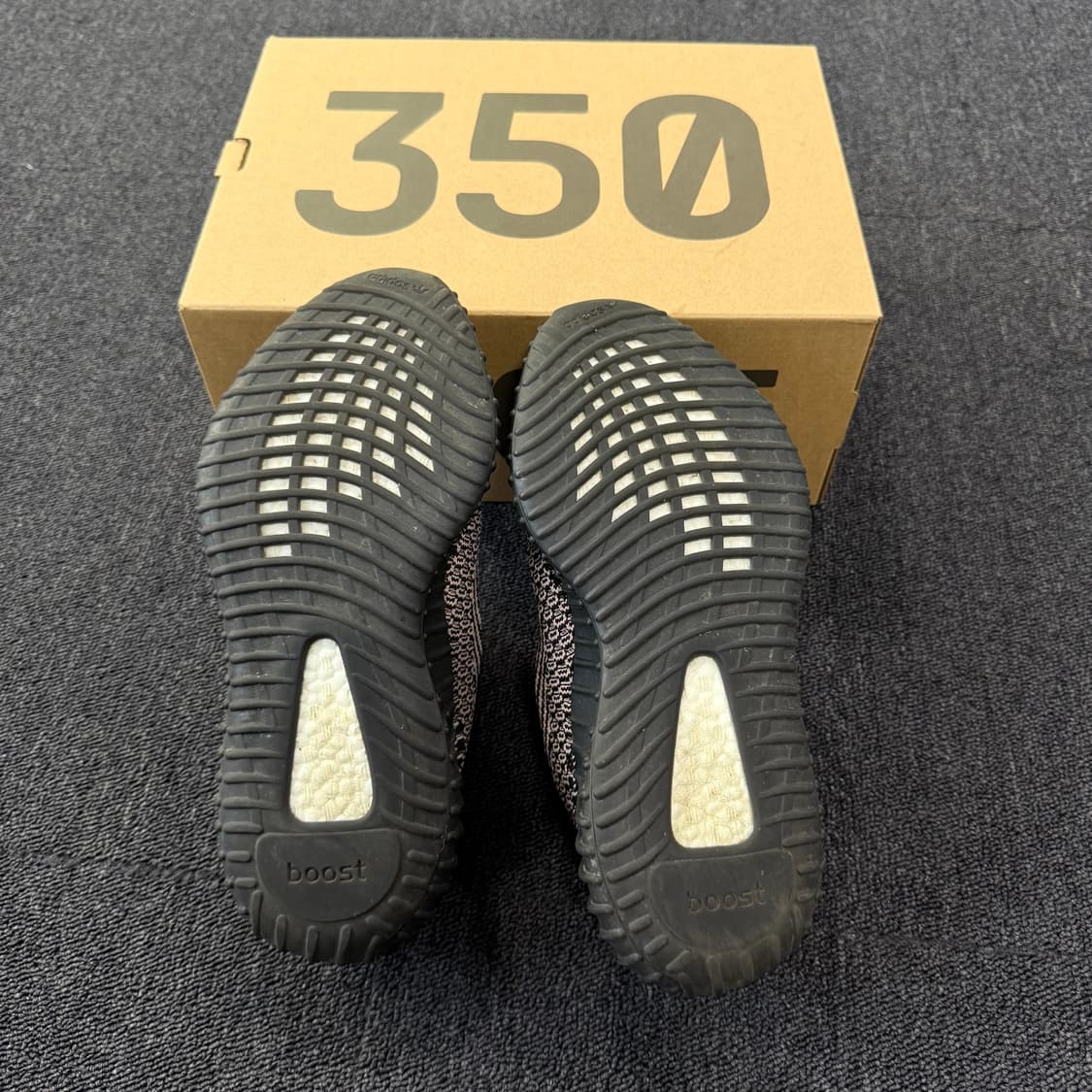 아디다스 이지부스트 350 V2 예힐 상품이미지5