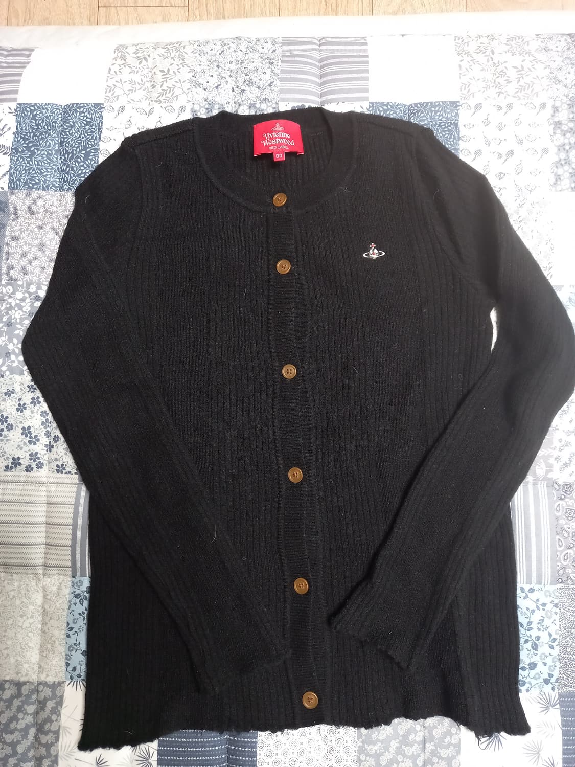비비안웨스트우드 블랙 가디건    00(55-66) 상품이미지1