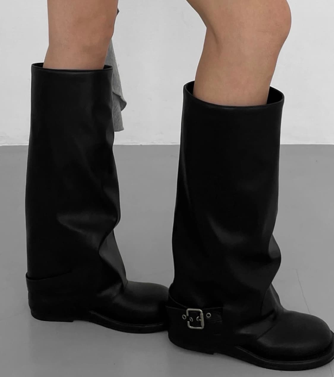 블랙업 롱부츠 상품이미지1