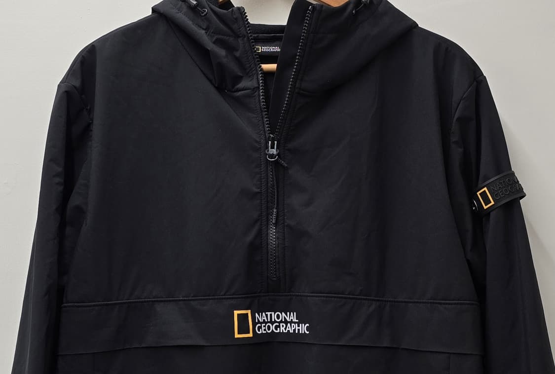 네셔널지오그래픽 가모아노락 
싸이즈 105~110  남자.
 상품이미지3