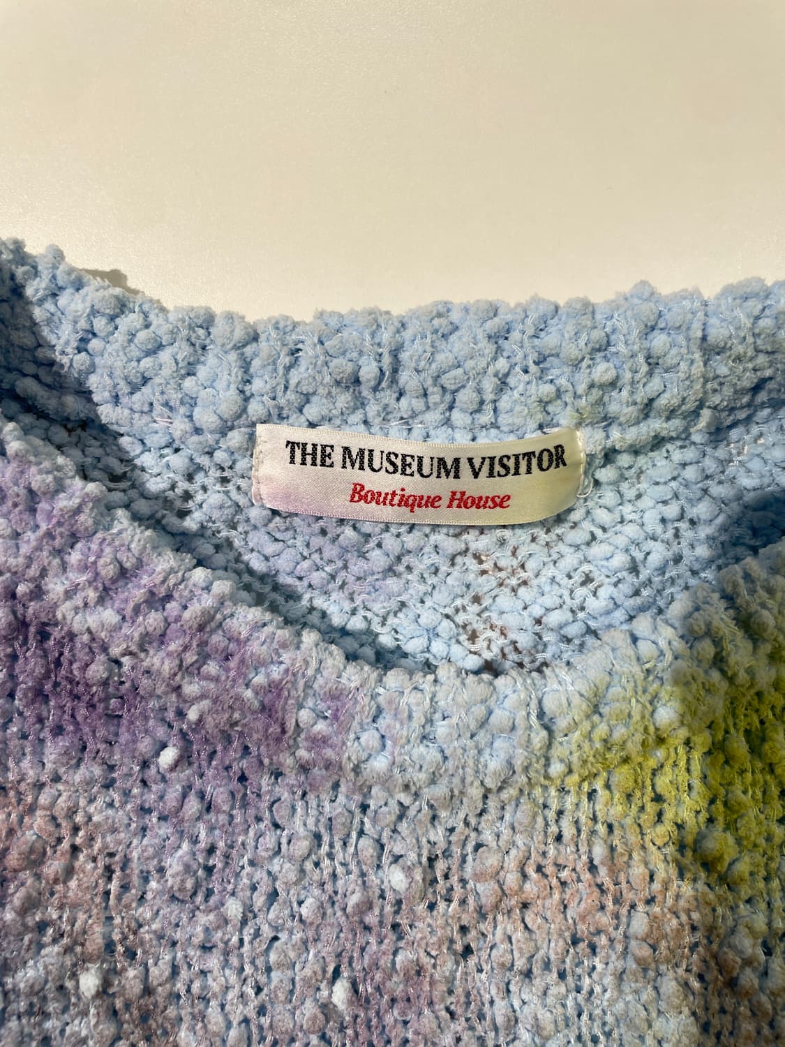 더 뮤지엄 비지터 스카이블루 스프레이 부클 니트 상품이미지7