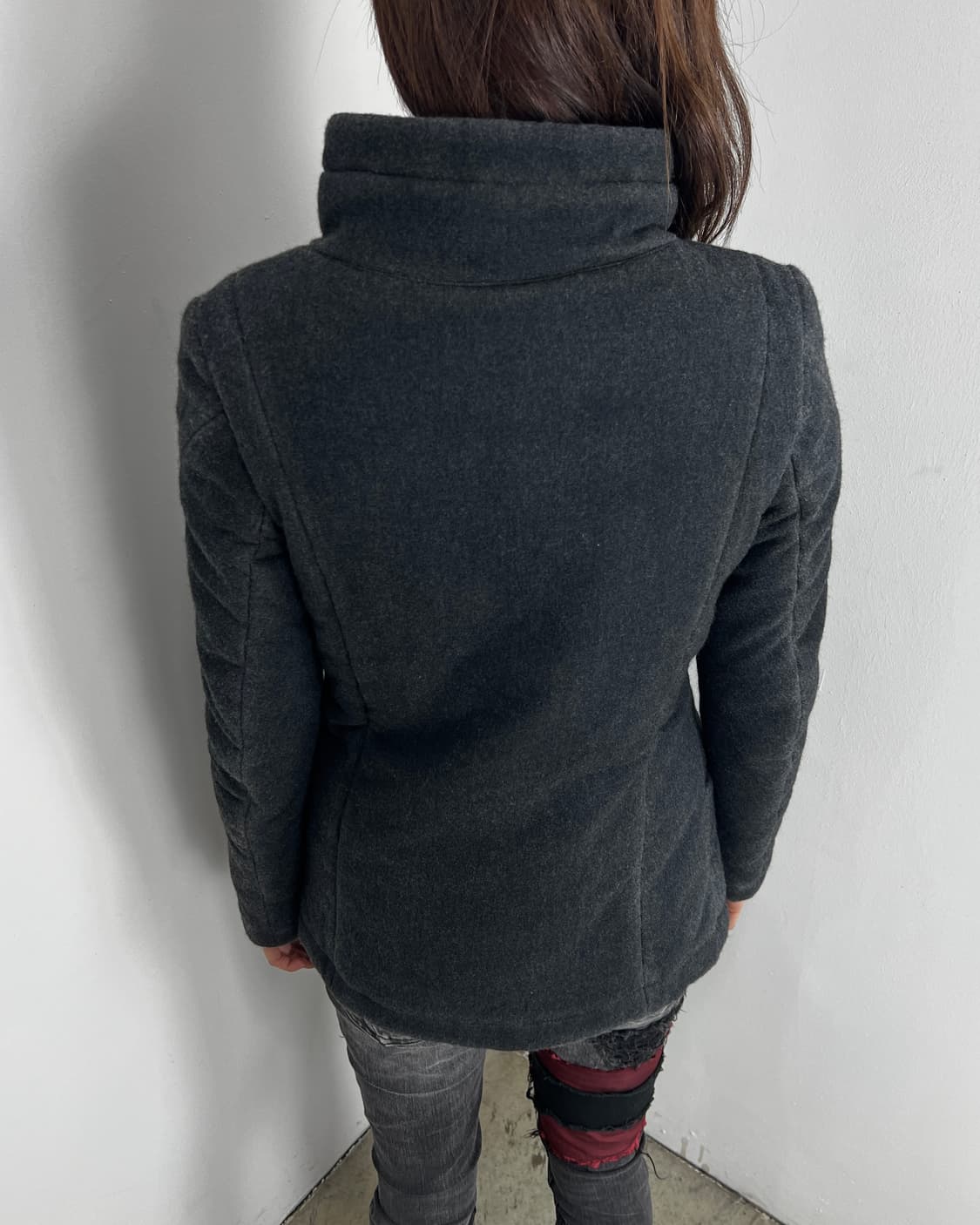 립반윙클 카울넥 비대칭 울 자켓 상품이미지3