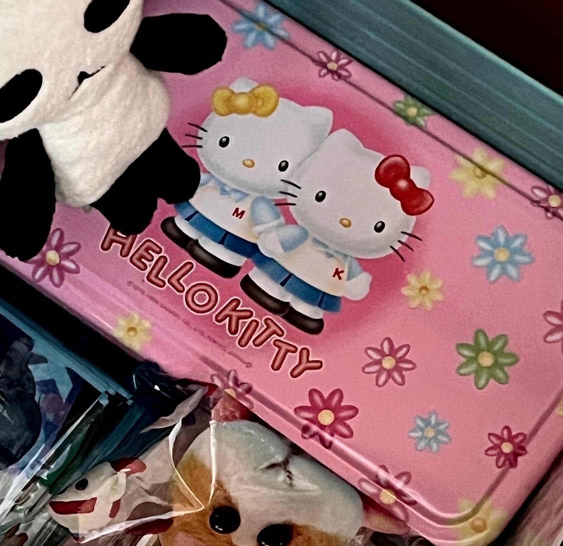 일본 고전키티 교복키티 틴케이스 보관함 소품함 상품이미지1