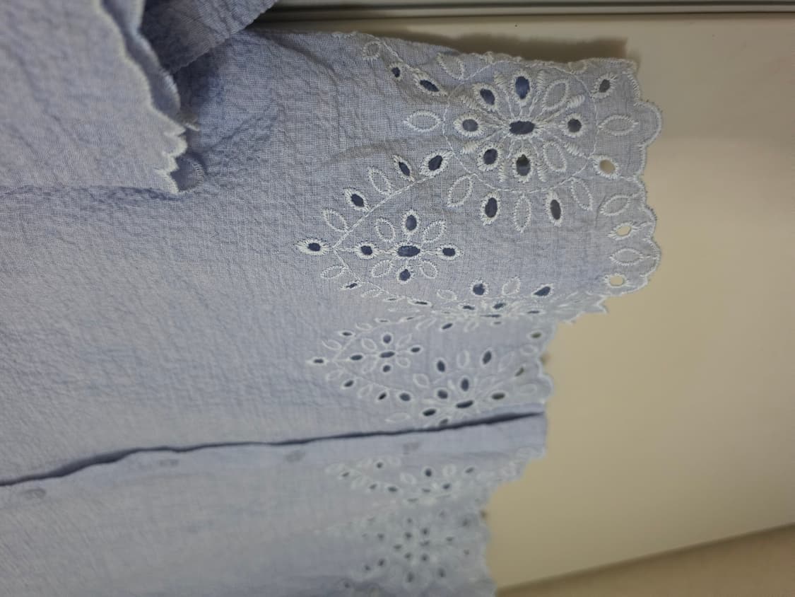 새상품)자라 크롭 면 펀칭블라우스 상품이미지3