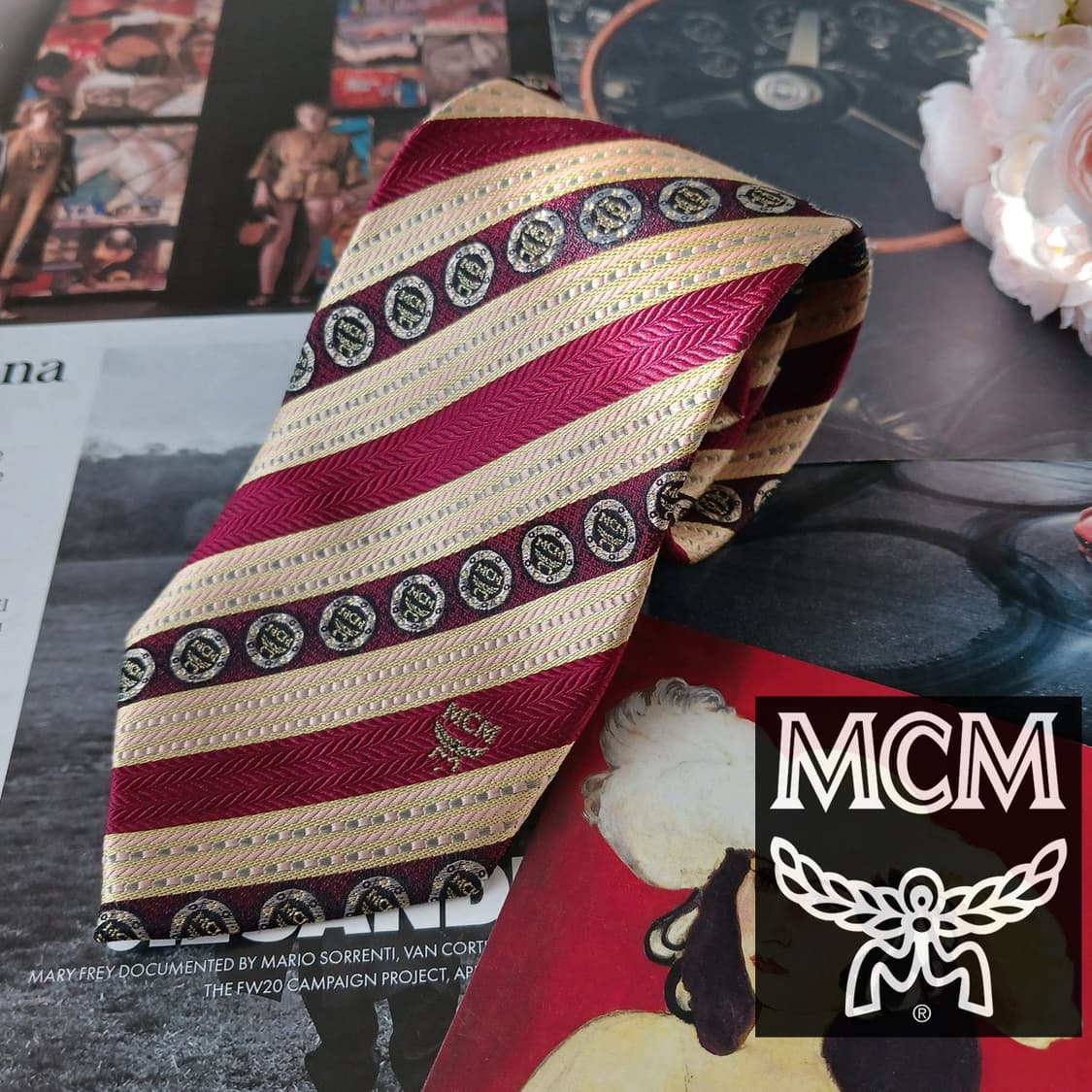 MCM 실크 베이지 스트라이프 메달리온 넥타이 9cm A등급 A19246 상품이미지1
