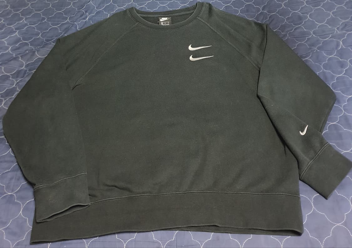 나이키 더블스우시 퓨추라 크루 맨투맨 블랙(XXL) CJ4872-010 상품이미지2