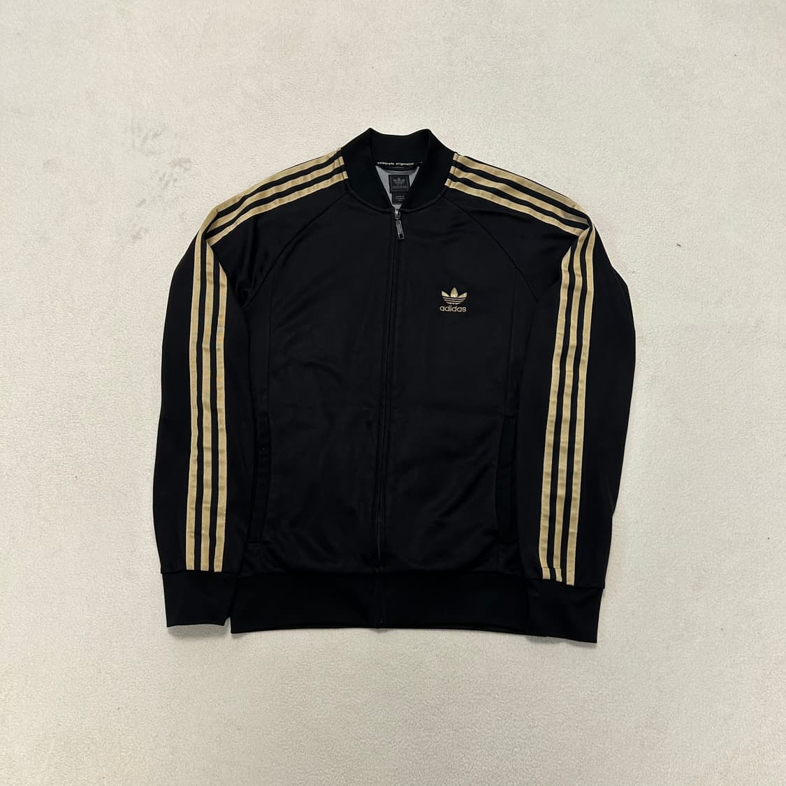 Adidas black & gold Superstar jersey 상품이미지4