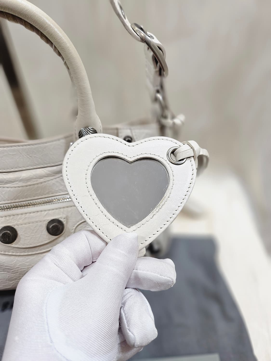 [정품]발렌시아가 네오 카골 스몰 오프 화이트(정품감정서 동봉) 상품이미지3