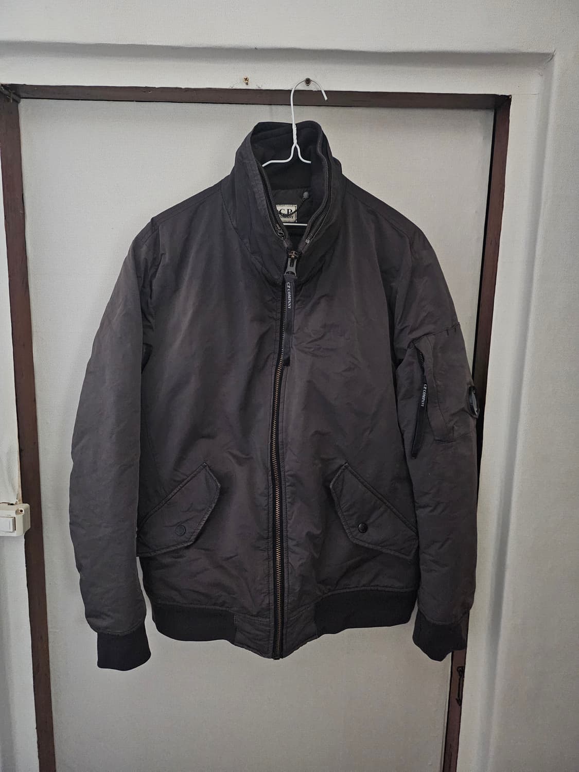 cp컴퍼니 항공점퍼 그레이패딩 100사이즈 상품이미지1