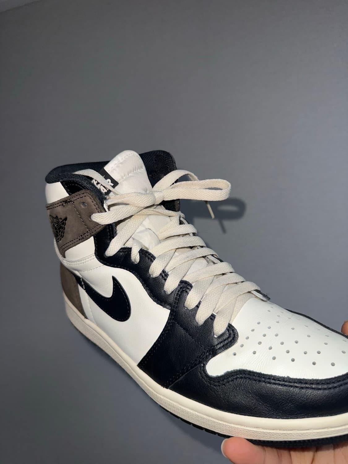 조던 1 레트로 하이 OG 블랙 모카 280 사이즈 상품이미지2