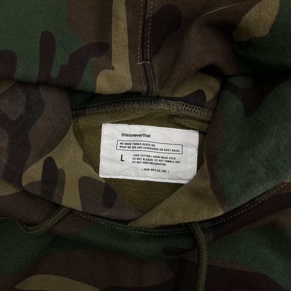 디스이즈네버댓 백로고 카모 후드 L 상품이미지6