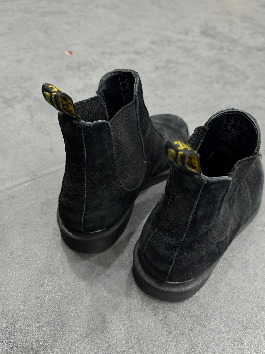 닥터마틴 스웨이드 첼시 부츠 상품이미지2