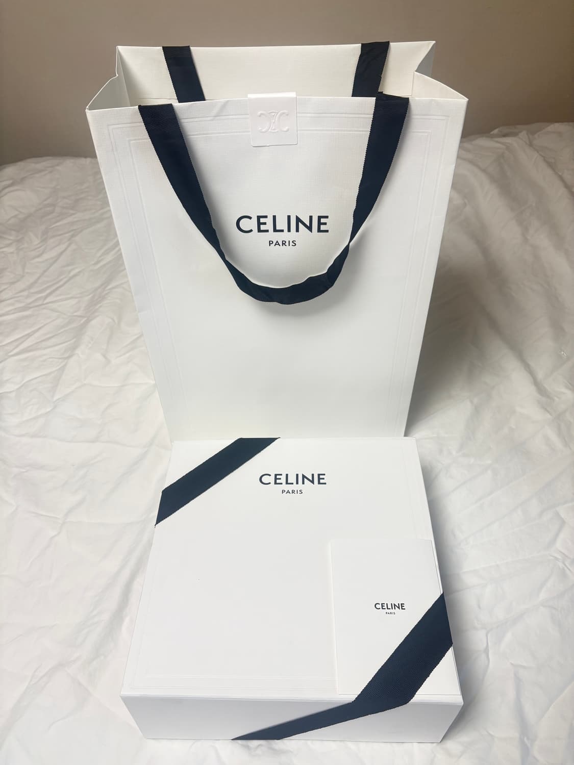 셀린느 CELINE 틴 룰루 - 그레인 카프스킨 숄더백 상품이미지8
