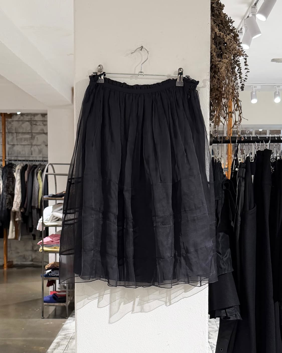 질샌더 블랙 실크 레이어드 셔링 미디 스커트 상품이미지1