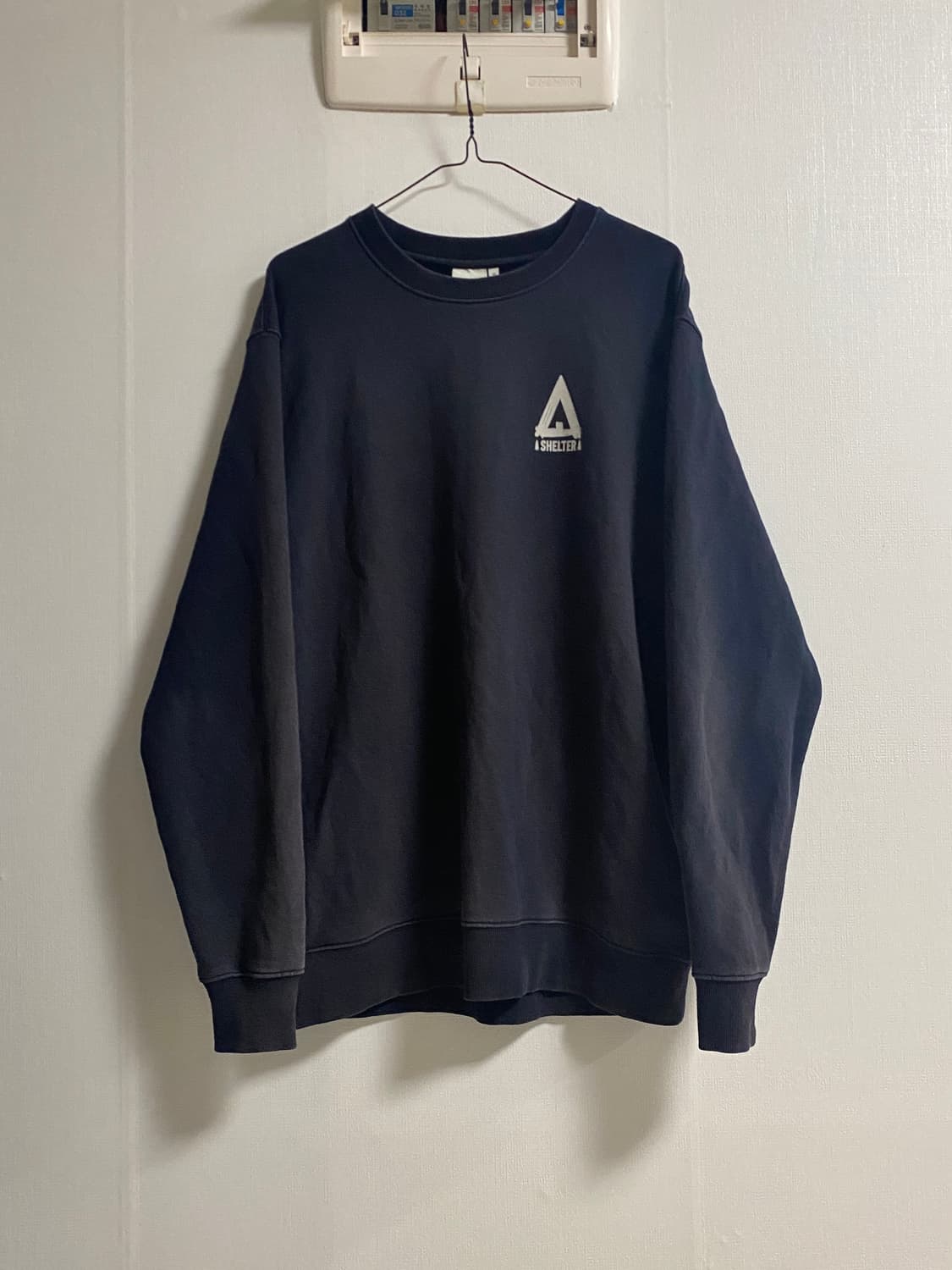 (XL)빈티지 썬페이딩 SHELTER 네이비 스웻셔츠 상품이미지6